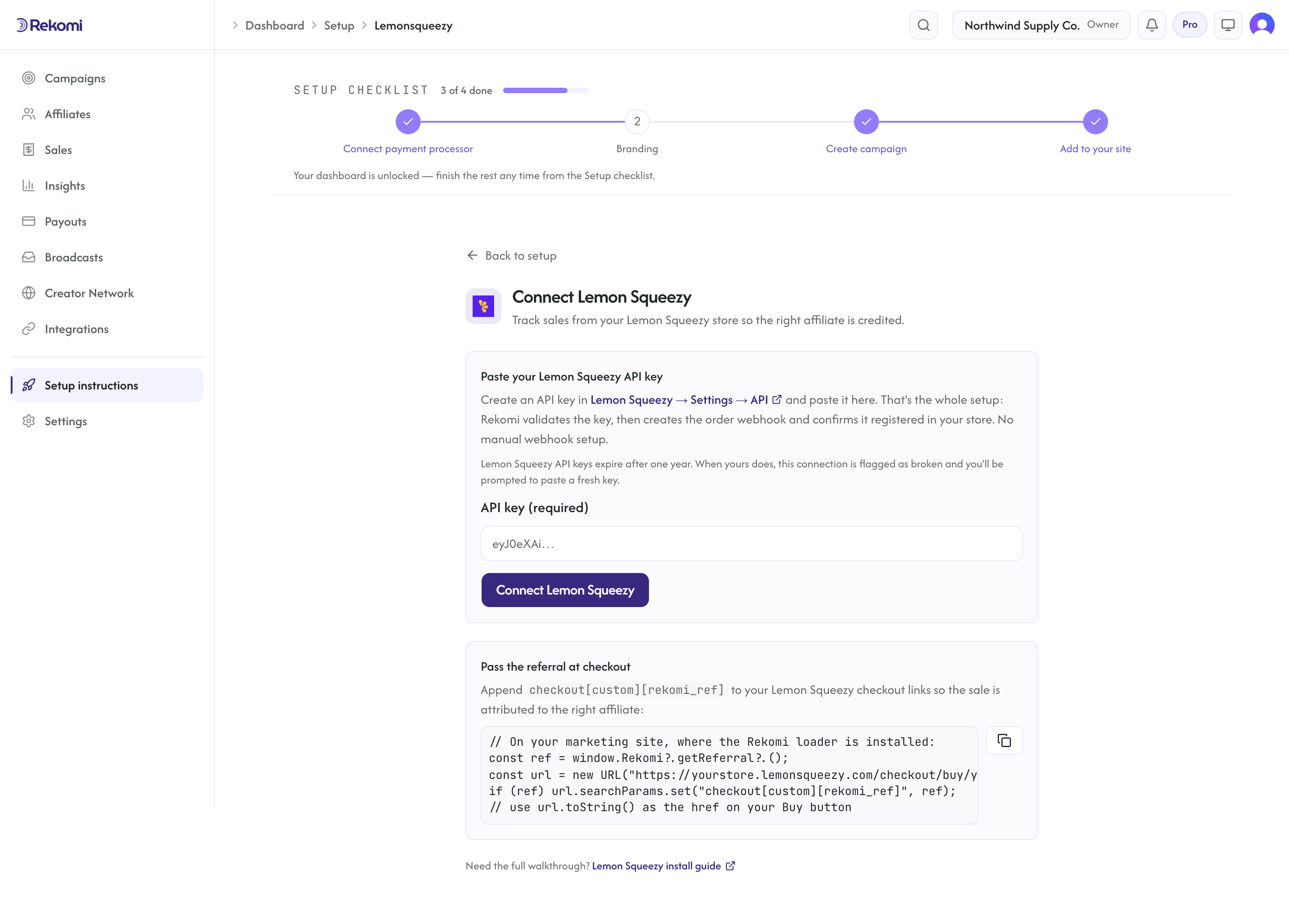 The Connect Lemon Squeezy page in Rekomi showing the API key form