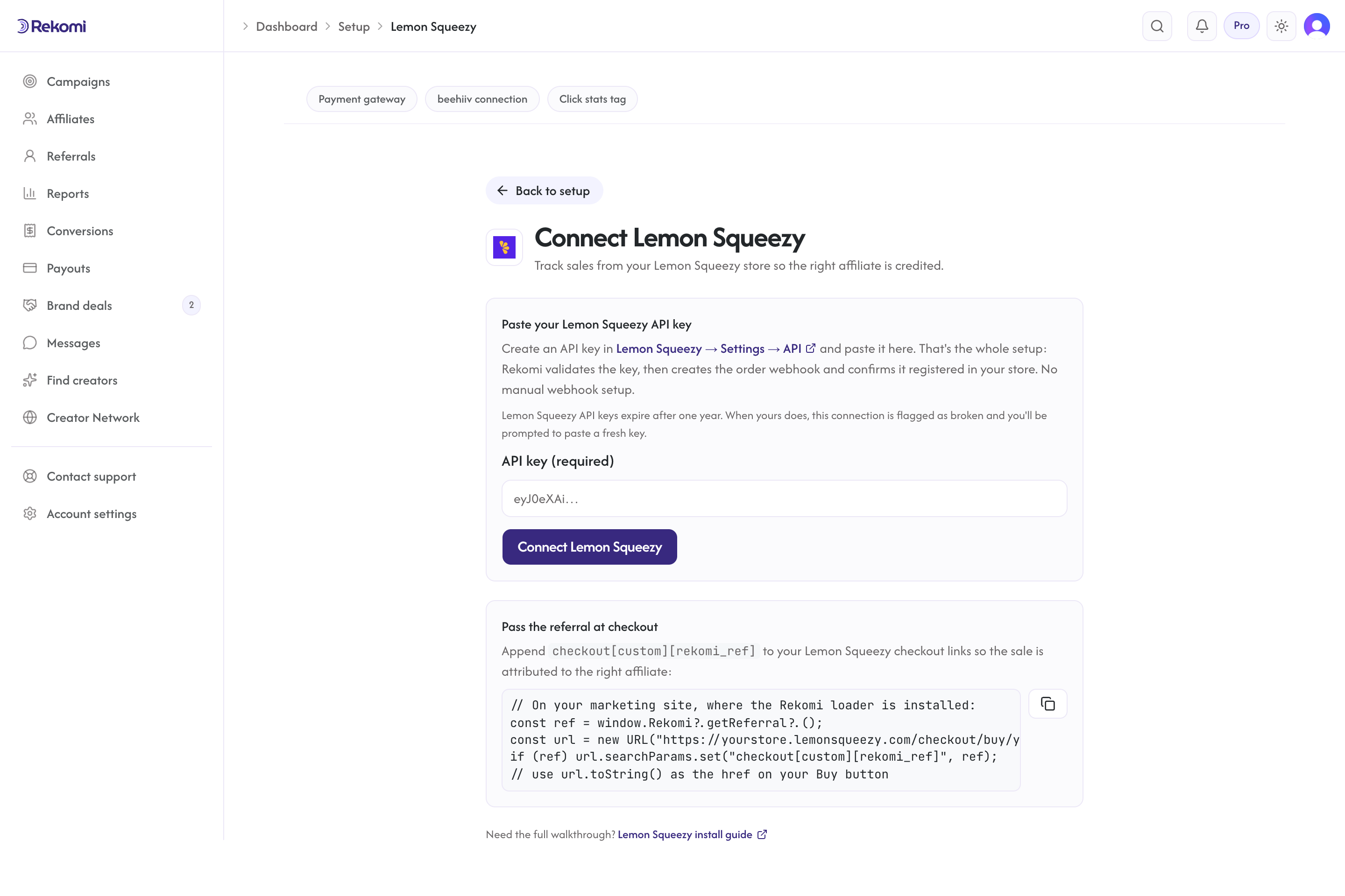 The Connect Lemon Squeezy page in Rekomi showing the API key form